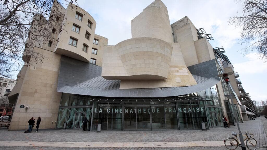 Bedbug scare at Cinémathèque Française forces Paris film hub to close