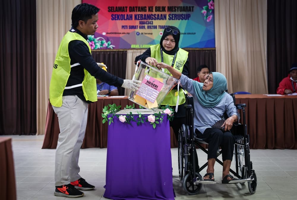 Sabah votes:  Polling under way in 882 centres as weather threatens afternoon thunderstorms