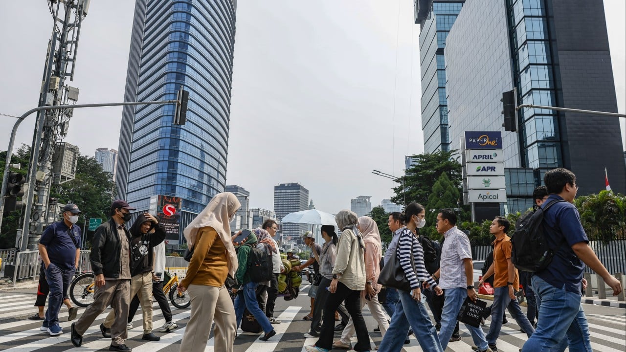 Will Indonesiaโs new global citizenship scheme spur diaspora to return?