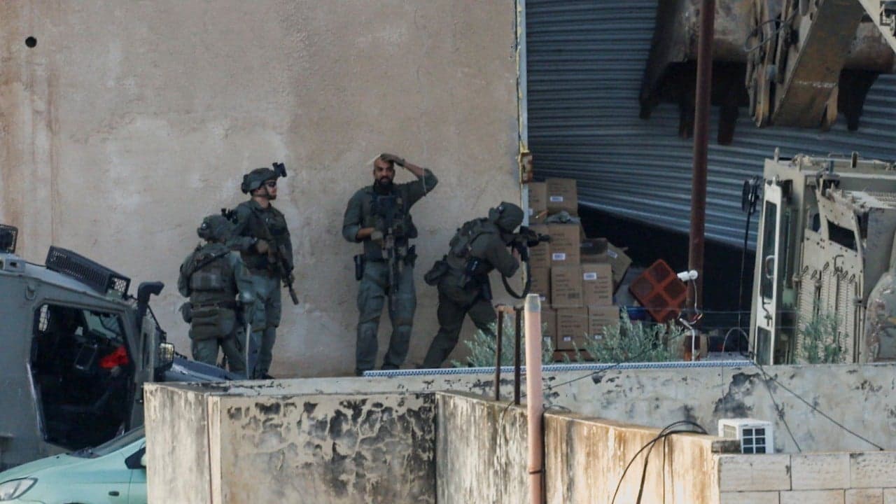 Israeli soldiers kill Palestinian men in West Bank after they appear to surrender