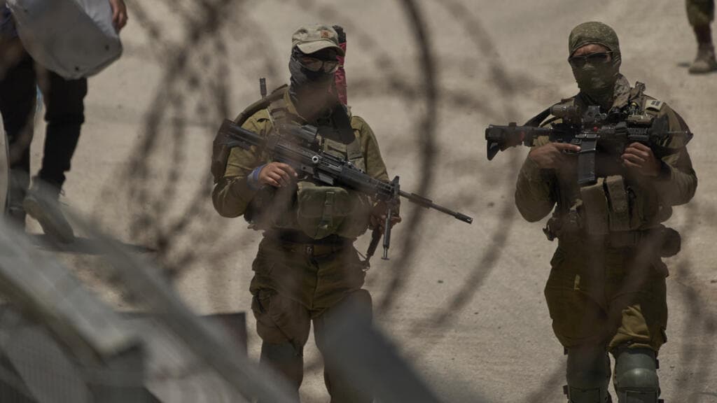 Several Syrians killed, six IDF soldiers wounded in Israeli army operation in southern Syria