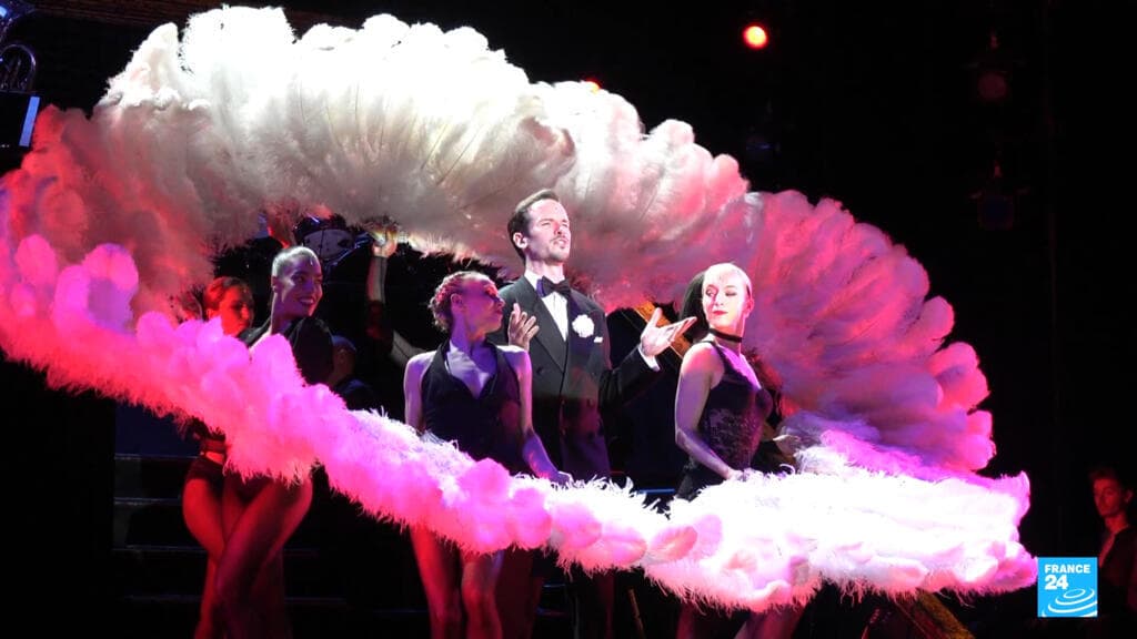 All that jazz: 'Chicago' brings grit and glamour to Paris