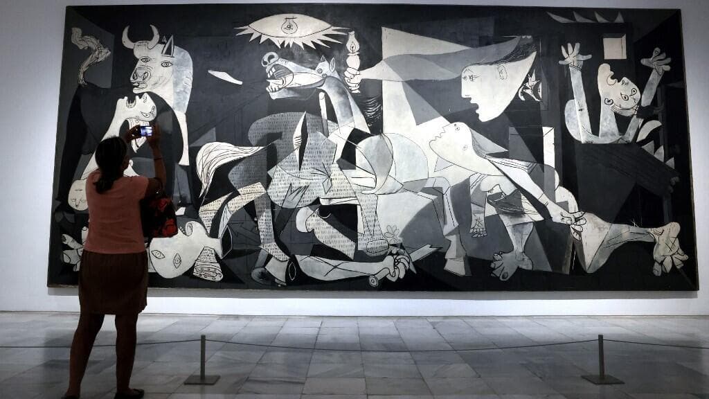German president visits Spanish town of Guernica, hit by Nazi bombs in 1937