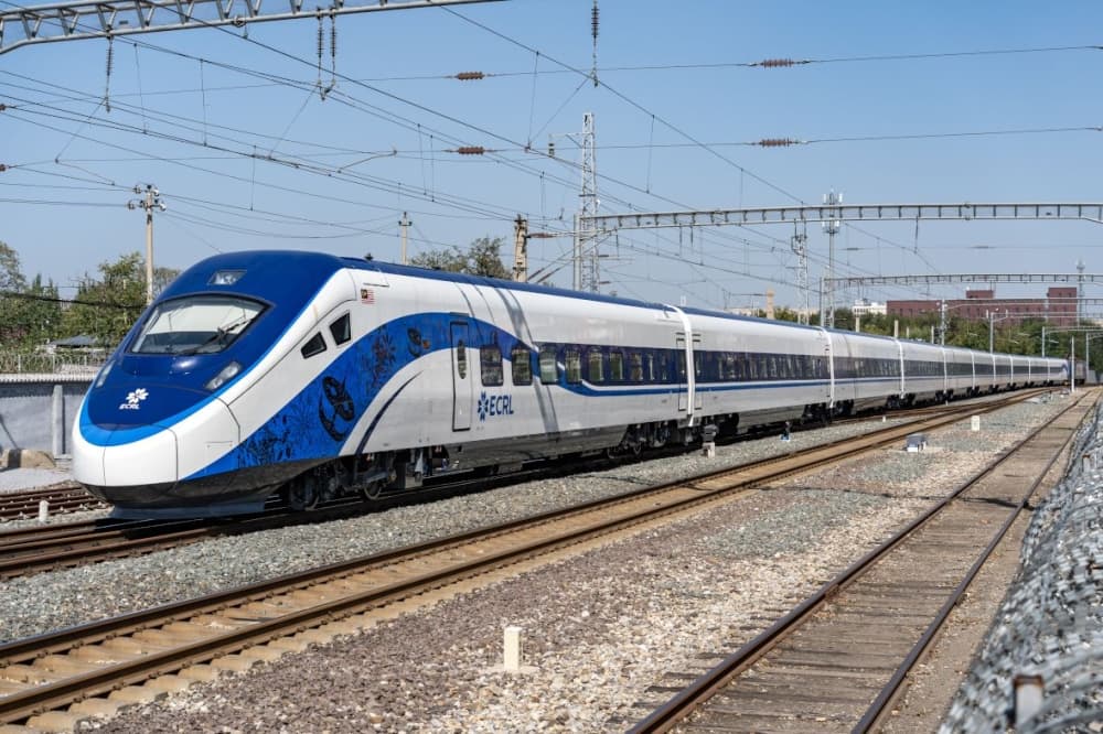 Malaysiaโs ECRL nears finish line with first shipment of trains enโฏroute from China