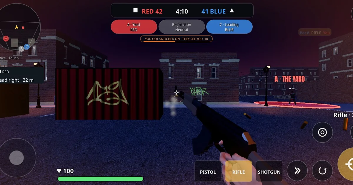 Hood Warfare gameplay screenshot: smoke and tracer fire across the street